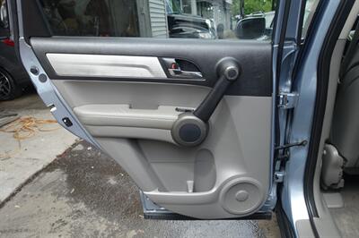 2010 Honda CR-V EX-L - Photo 12 - Newark, NJ 07104