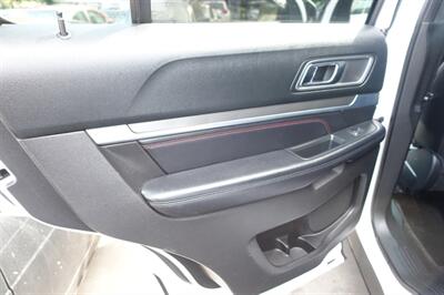 2017 Ford Explorer Sport - Photo 17 - Newark, NJ 07104