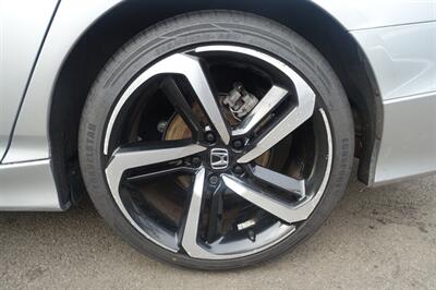 2018 Honda Accord Sport   - Photo 24 - Newark, NJ 07104