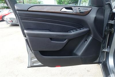 2015 Mercedes-Benz ML 350 4MATIC   - Photo 10 - Newark, NJ 07104