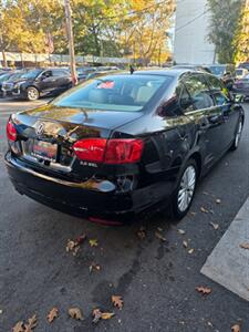 2013 Volkswagen Jetta SEL PZEV   - Photo 8 - Newark, NJ 07104
