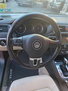 2013 Volkswagen Jetta SEL PZEV   - Photo 24 - Newark, NJ 07104