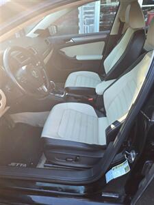 2013 Volkswagen Jetta SEL PZEV   - Photo 10 - Newark, NJ 07104