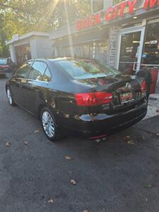 2013 Volkswagen Jetta SEL PZEV   - Photo 6 - Newark, NJ 07104