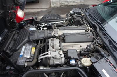1992 Chevrolet Corvette   - Photo 19 - Newark, NJ 07104