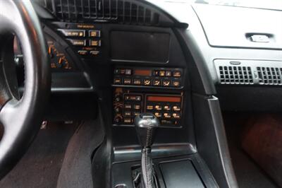 1992 Chevrolet Corvette   - Photo 12 - Newark, NJ 07104
