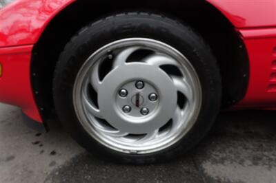 1992 Chevrolet Corvette   - Photo 15 - Newark, NJ 07104