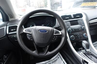 2014 Ford Fusion SE   - Photo 13 - Newark, NJ 07104