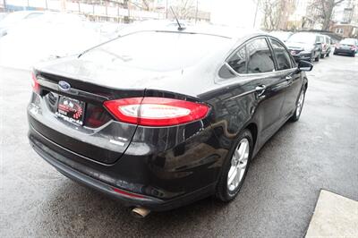 2014 Ford Fusion SE   - Photo 5 - Newark, NJ 07104