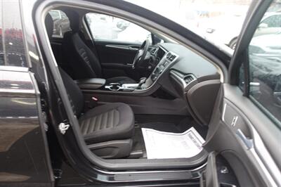 2014 Ford Fusion SE   - Photo 14 - Newark, NJ 07104