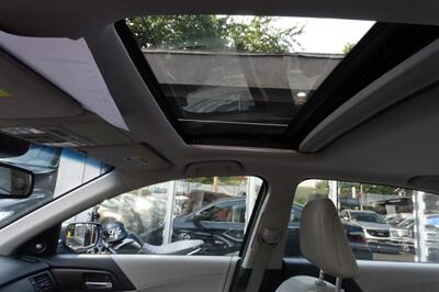 2013 Honda Accord EX-L V6 w/Navi   - Photo 20 - Newark, NJ 07104