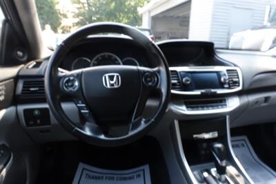 2013 Honda Accord EX-L V6 w/Navi   - Photo 13 - Newark, NJ 07104