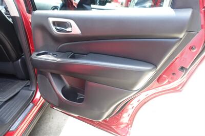 2014 Nissan Pathfinder S - Photo 20 - Newark, NJ 07104