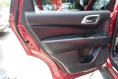 2014 Nissan Pathfinder S - Photo 14 - Newark, NJ 07104