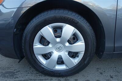 2009 Toyota Camry LE - Photo 21 - Newark, NJ 07104