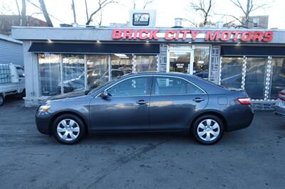 2009 Toyota Camry LE - Photo 4 - Newark, NJ 07104