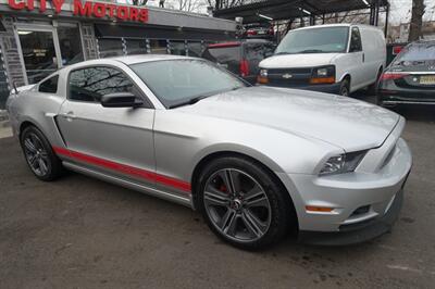 2014 Ford Mustang V6 Premium   - Photo 5 - Newark, NJ 07104