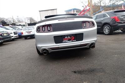 2014 Ford Mustang V6 Premium   - Photo 26 - Newark, NJ 07104