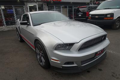 2014 Ford Mustang V6 Premium   - Photo 3 - Newark, NJ 07104