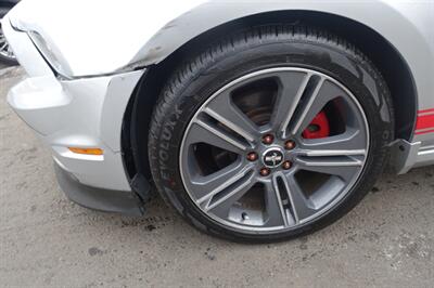 2014 Ford Mustang V6 Premium   - Photo 11 - Newark, NJ 07104