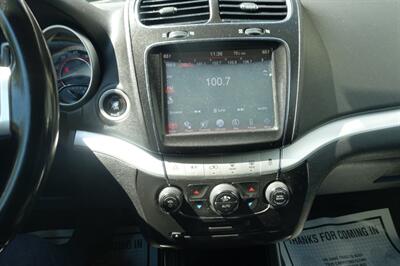 2011 Dodge Journey Crew   - Photo 20 - Newark, NJ 07104