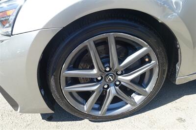 2017 Lexus IS - Photo 29 - Newark, NJ 07104