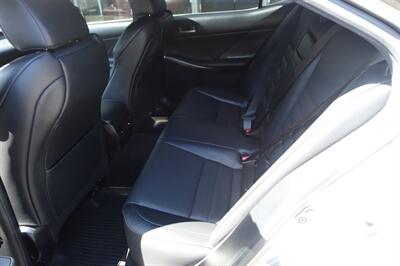 2017 Lexus IS - Photo 14 - Newark, NJ 07104