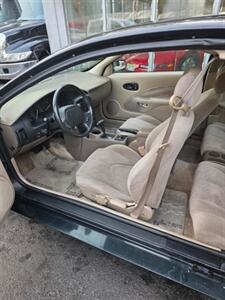 2001 Saturn SC2 - Photo 10 - Newark, NJ 07104