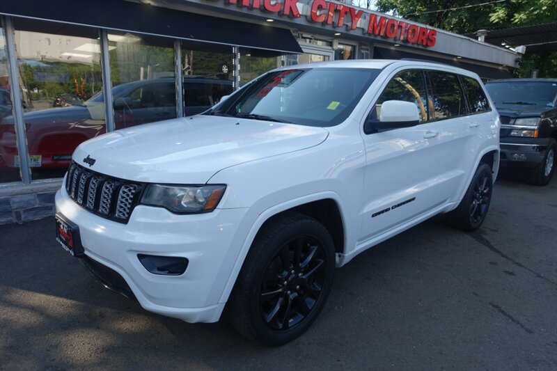 2018 Jeep Grand Cherokee Laredo  