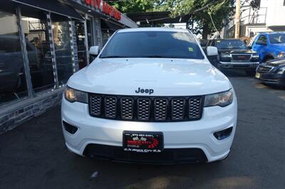2018 Jeep Grand Cherokee Laredo - Photo 2 - Newark, NJ 07104