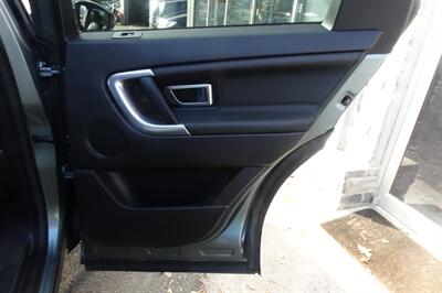 2016 Land Rover Discovery Sport HSE   - Photo 18 - Newark, NJ 07104