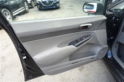 2009 Honda Civic LX - Photo 10 - Newark, NJ 07104