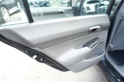 2009 Honda Civic LX - Photo 12 - Newark, NJ 07104
