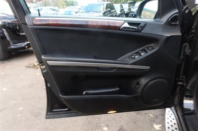 2007 Mercedes-Benz ML 500   - Photo 10 - Newark, NJ 07104