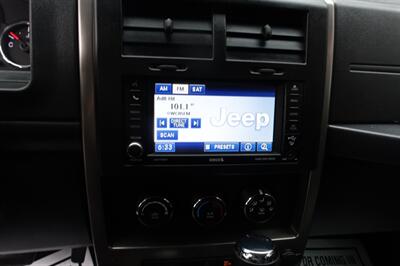 2012 Jeep Liberty Latitude   - Photo 18 - Newark, NJ 07104