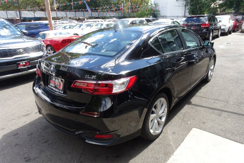 2016 Acura ILX Base Plus photo 5
