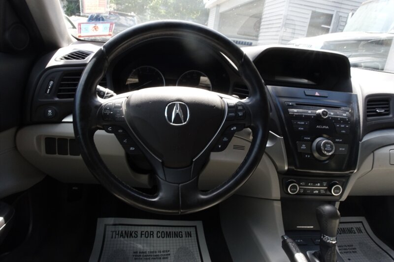2016 Acura ILX Base Plus photo 13