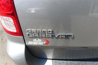 2017 Dodge Grand Caravan GT   - Photo 26 - Newark, NJ 07104