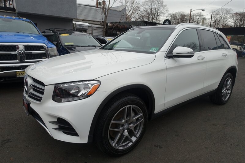 2016 Mercedes-Benz GLC GLC300 photo 1