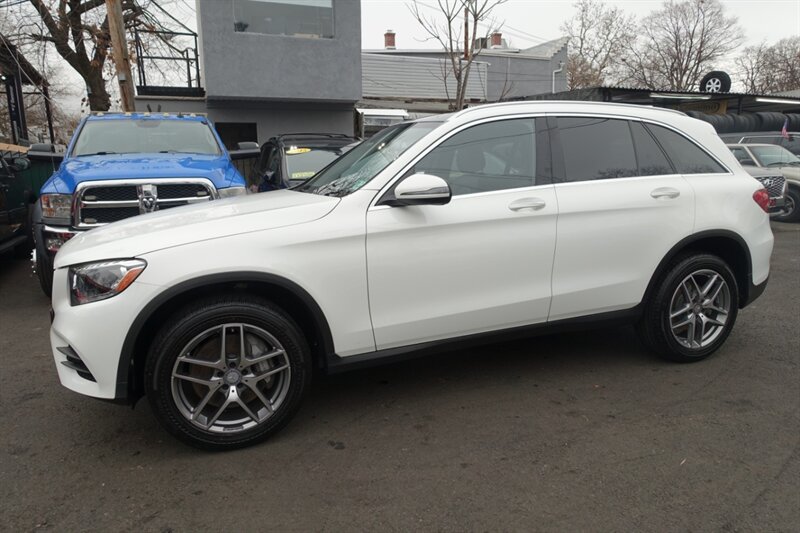 2016 Mercedes-Benz GLC GLC300 photo 4