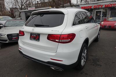 2016 Mercedes-Benz GLC GLC 300 4MATIC   - Photo 8 - Newark, NJ 07104