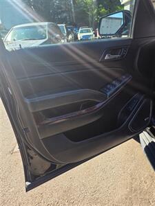 2019 GMC Yukon SLT   - Photo 15 - Newark, NJ 07104