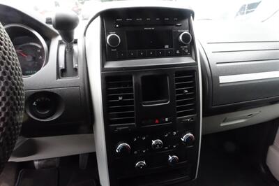 2010 Dodge Grand Caravan SE - Photo 18 - Newark, NJ 07104