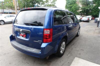 2010 Dodge Grand Caravan SE - Photo 8 - Newark, NJ 07104