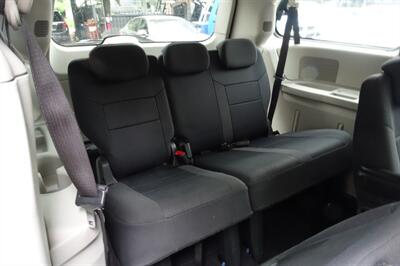 2010 Dodge Grand Caravan SE - Photo 17 - Newark, NJ 07104