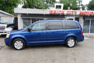 2010 Dodge Grand Caravan SE - Photo 4 - Newark, NJ 07104