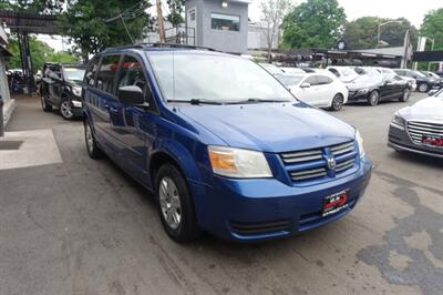 2010 Dodge Grand Caravan SE - Photo 3 - Newark, NJ 07104
