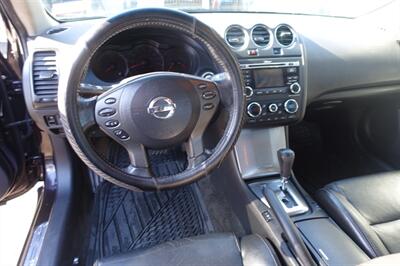 2011 Nissan Altima 3.5 SR   - Photo 11 - Newark, NJ 07104