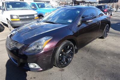 2011 Nissan Altima 3.5 SR   - Photo 1 - Newark, NJ 07104