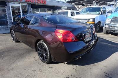 2011 Nissan Altima 3.5 SR   - Photo 6 - Newark, NJ 07104